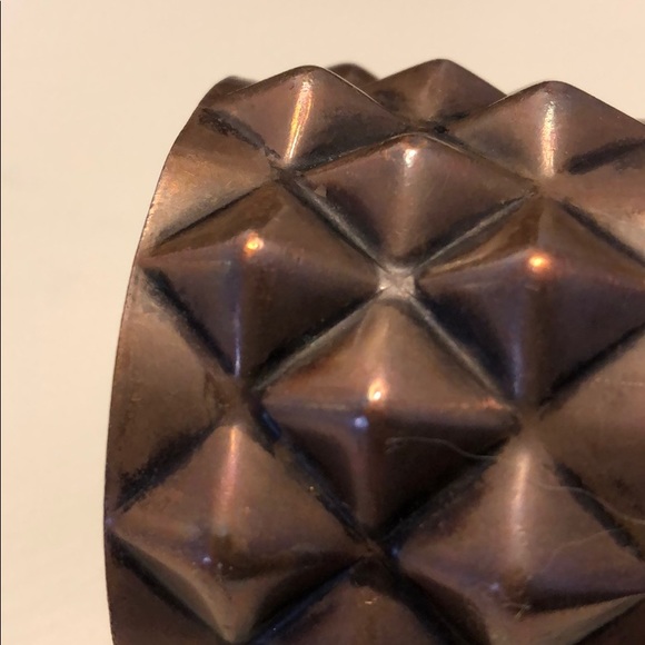 Rebale Copper Cuff - Picture 4 of 8